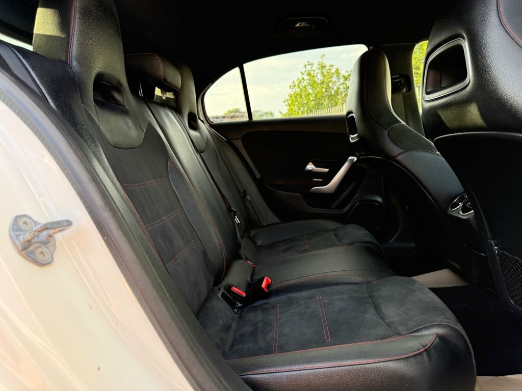 Mercedes-Benz A Class 2L Amg Line White #6