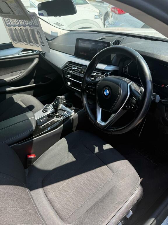 BMW 5 Series 3.0 530D Mht Se Touring Steptronic Xdrive Euro 6 SF71BFZ White #5