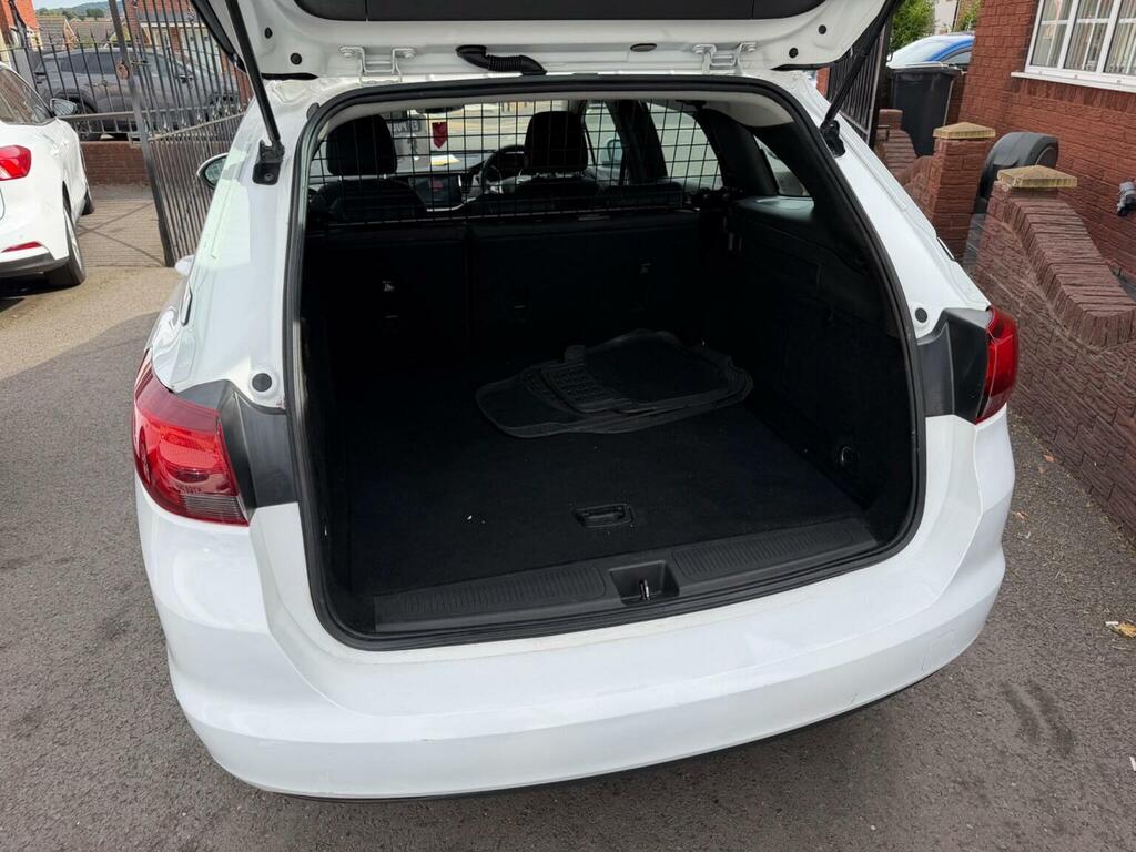 Vauxhall Astra 1.6 Cdti Blueinjection Design Sports Tourer Euro 6 White #6