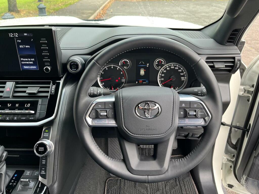 Toyota Land Cruiser 2.8D Panel Van  #26