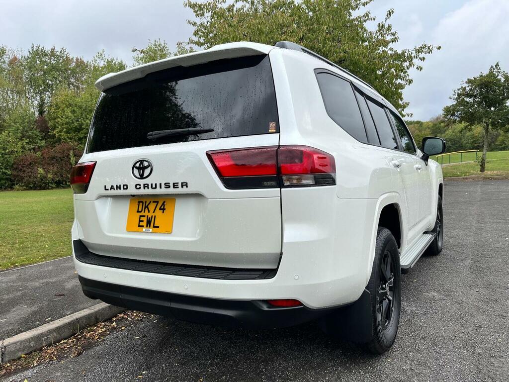 Toyota Land Cruiser 2.8D Panel Van  #14
