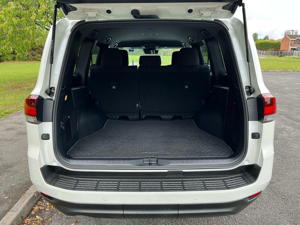 Toyota Land Cruiser 2.8D Panel Van  #33