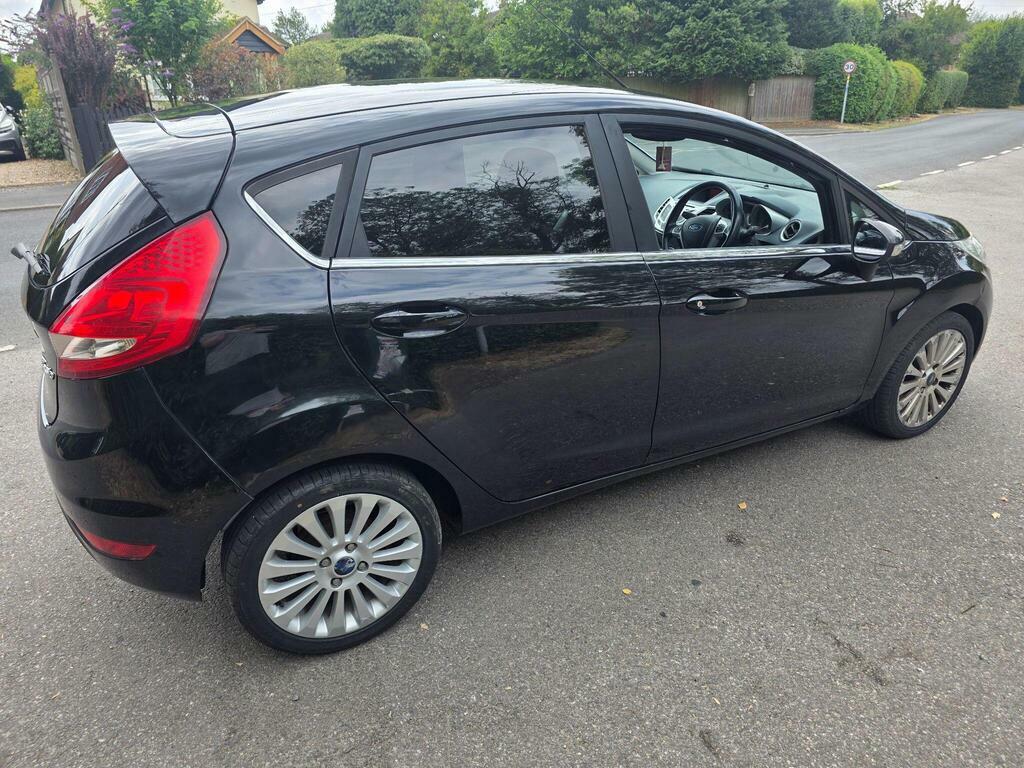 Ford Fiesta 1.25 Style 82 Red #12
