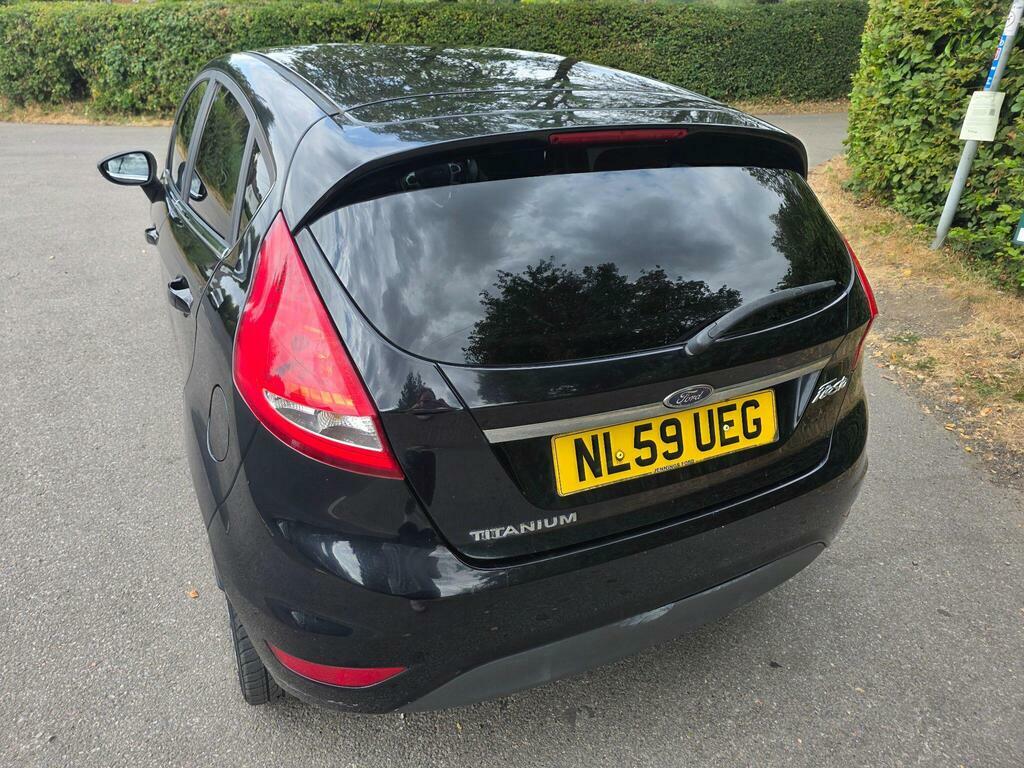 Ford Fiesta 1.25 Style 82 Red #8