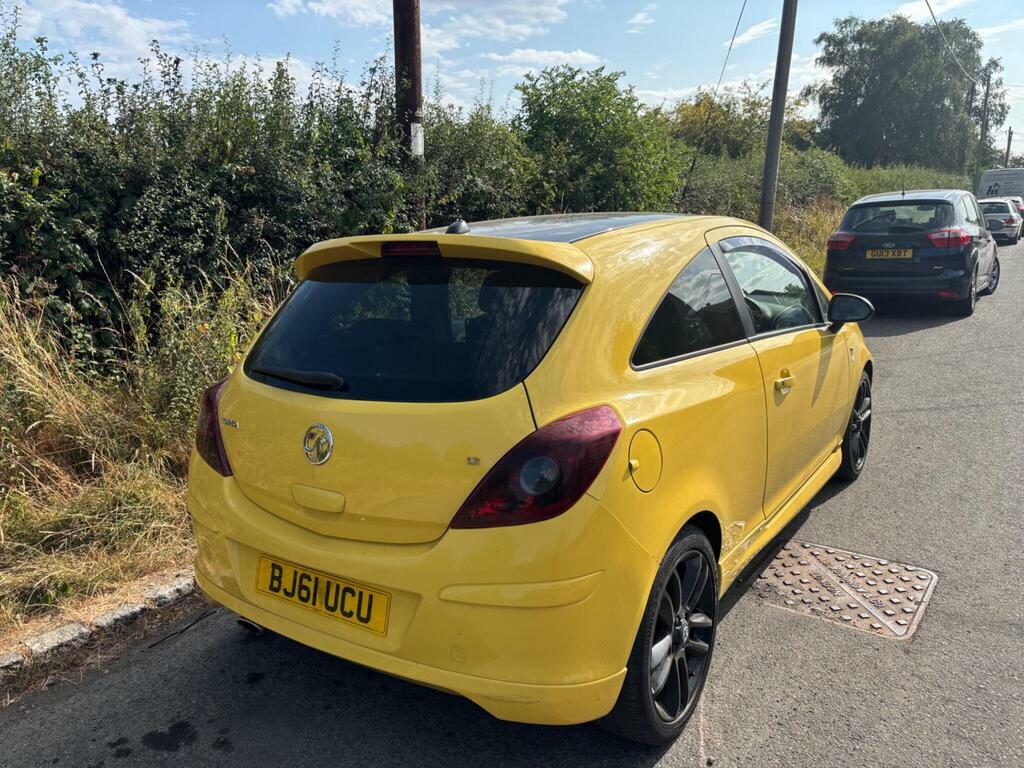 Vauxhall Corsa 1.2I 16V Limited Edition BJ61UCU Yellow #4