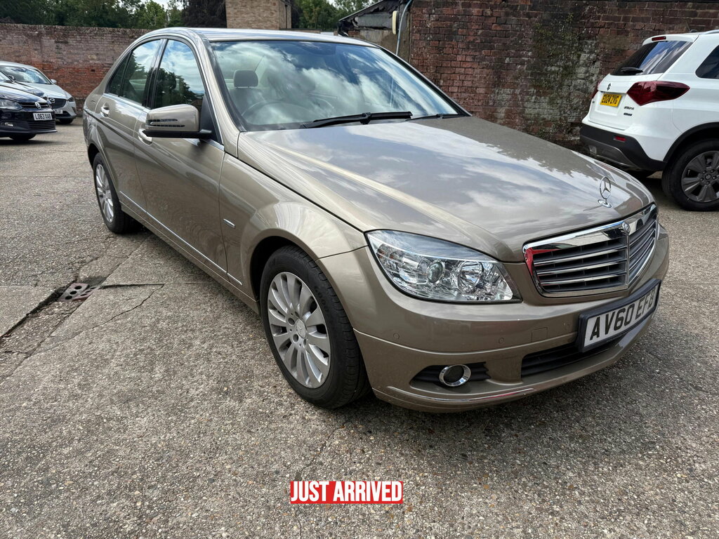 Mercedes-Benz C Class 1.8 C180 Blueefficiency Elegance Saloon Beige