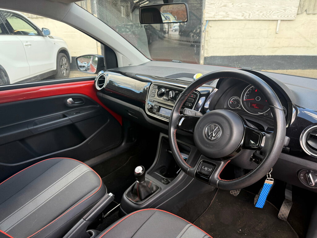 Volkswagen Up 1.0 Groove Up Hatchback Euro 5 Orange #5