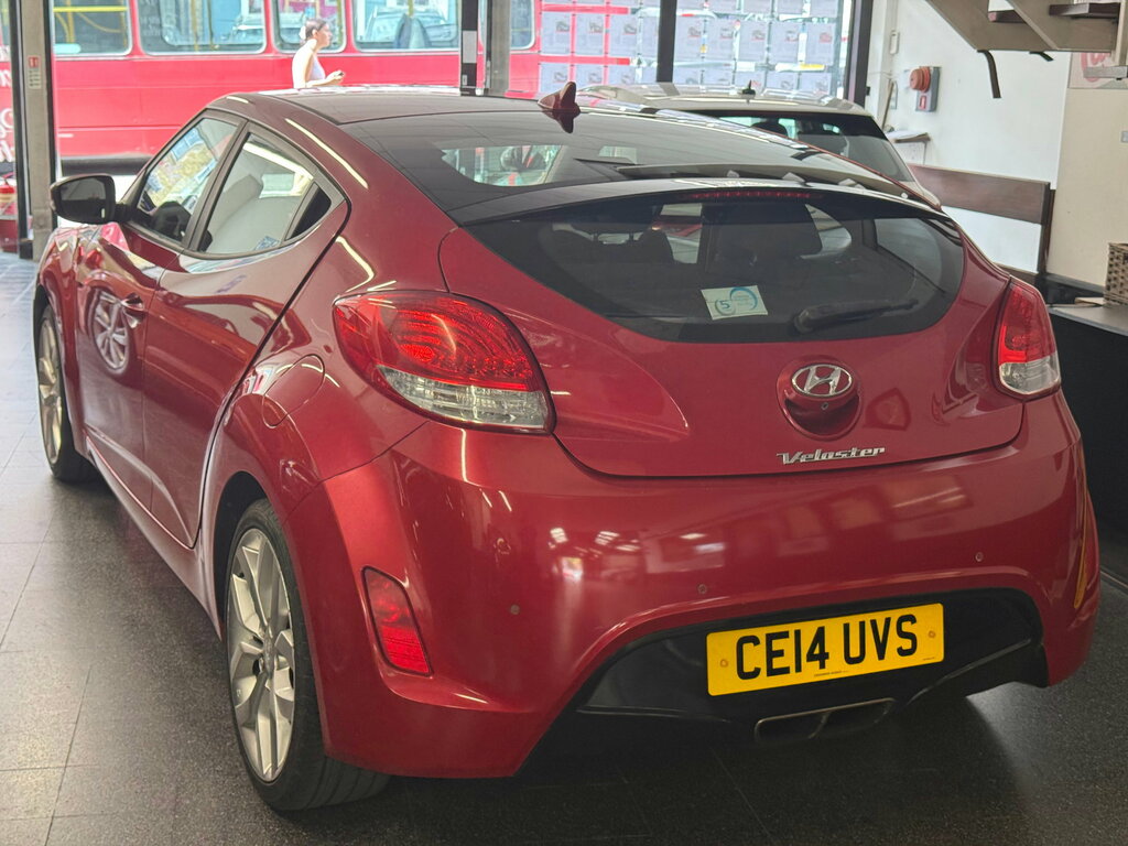Hyundai Veloster 1.6 Gdi Se Hatchback Euro 5 140 Red #4
