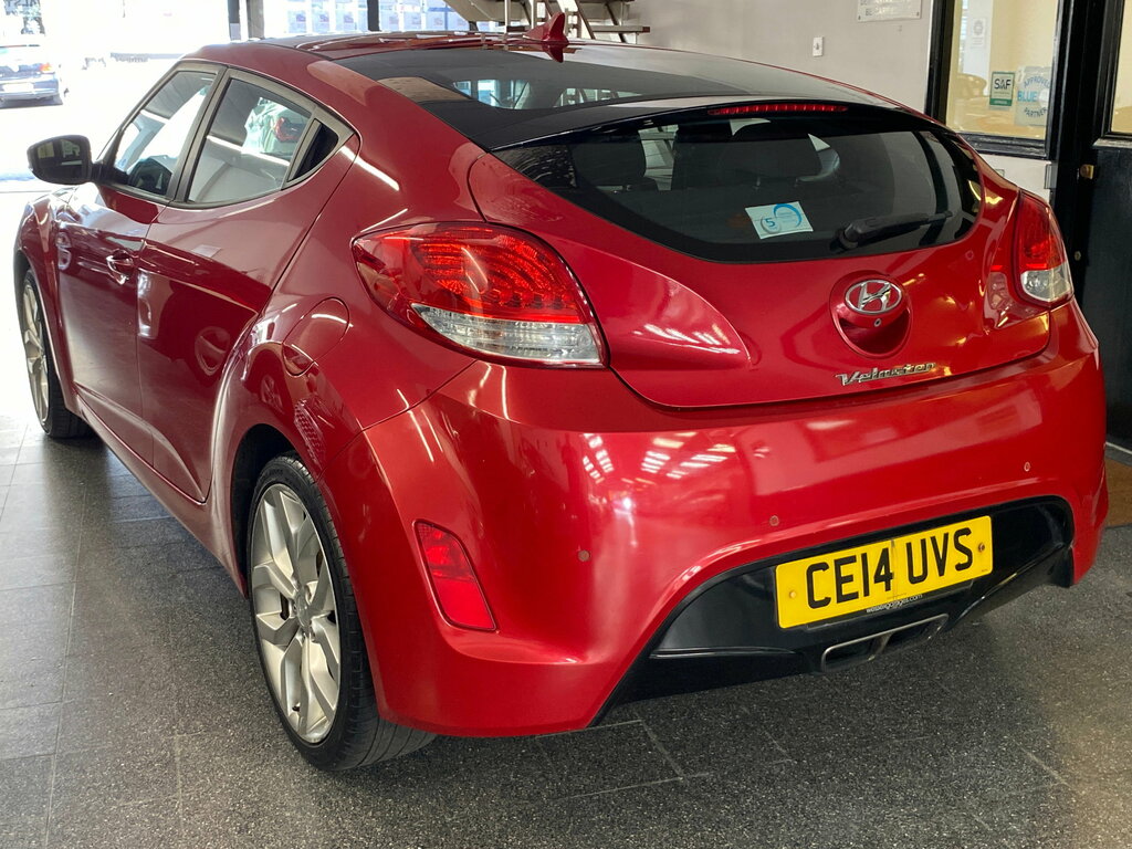 Hyundai Veloster 1.6 Gdi Se Hatchback Euro 5 140 Red #2