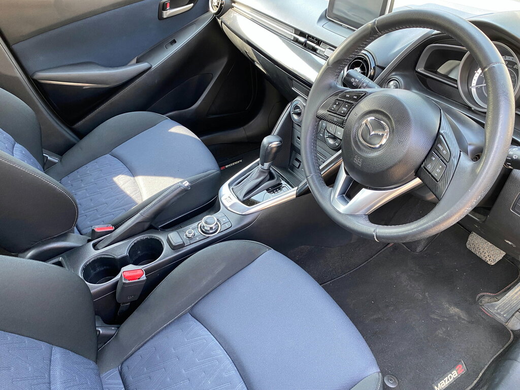 Mazda 2 1.5 Skyactiv-g Se-l Hatchback Euro Black #3