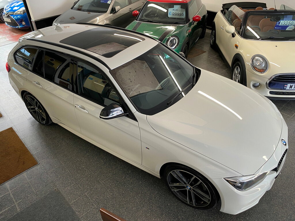 BMW 3 Series 2.0 320I M Sport Shadow Edition Touring YA19KVF White #4