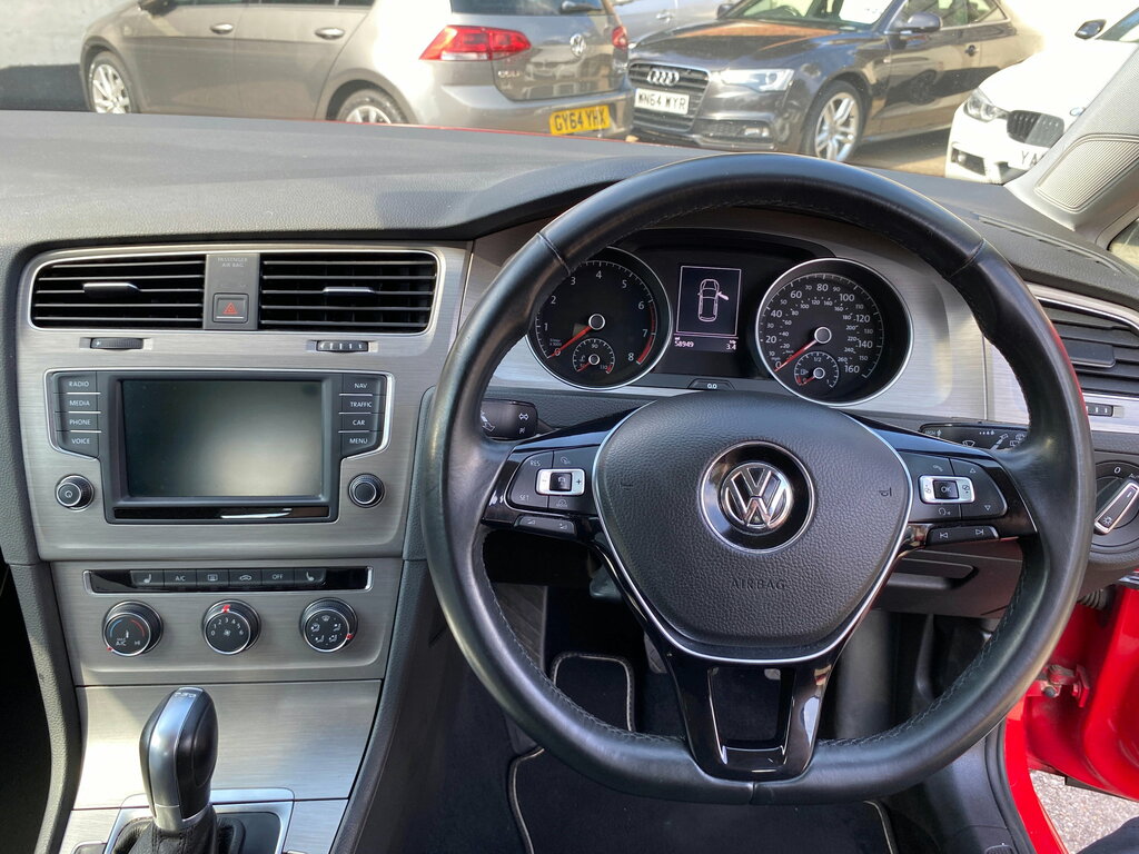 Volkswagen Golf 1.4 Tsi Bluemotion Tech Match Edition Hatchback VU17NGF Red #3