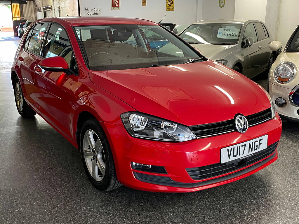Volkswagen Golf 1.4 Tsi Bluemotion Tech Match Edition Hatchback VU17NGF Red #4