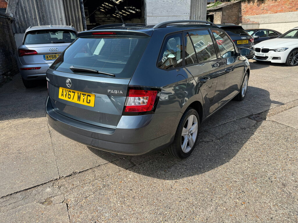 Skoda Fabia Fabia Se Tsi Silver #38