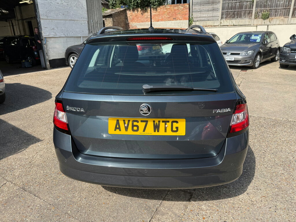 Skoda Fabia Fabia Se Tsi Silver #37