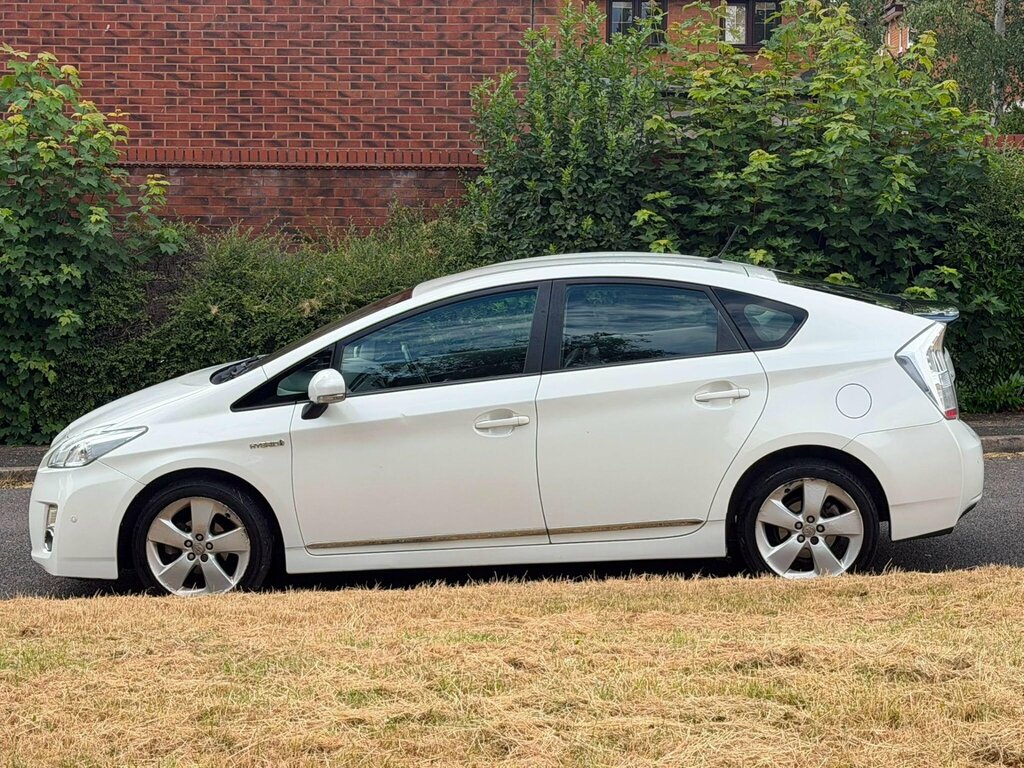 Toyota Prius 1.8 Vvt-h T Spirit Cvt Euro 5 Ss White #3
