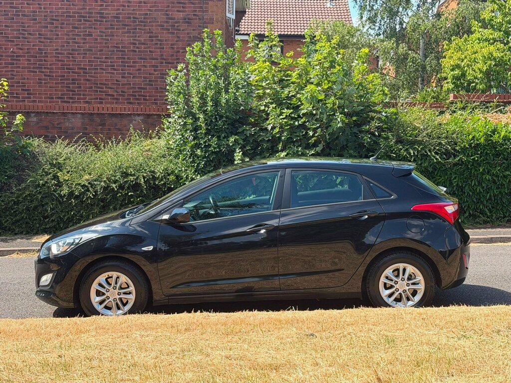Hyundai I30 1.4 Active Euro 5 Black #4