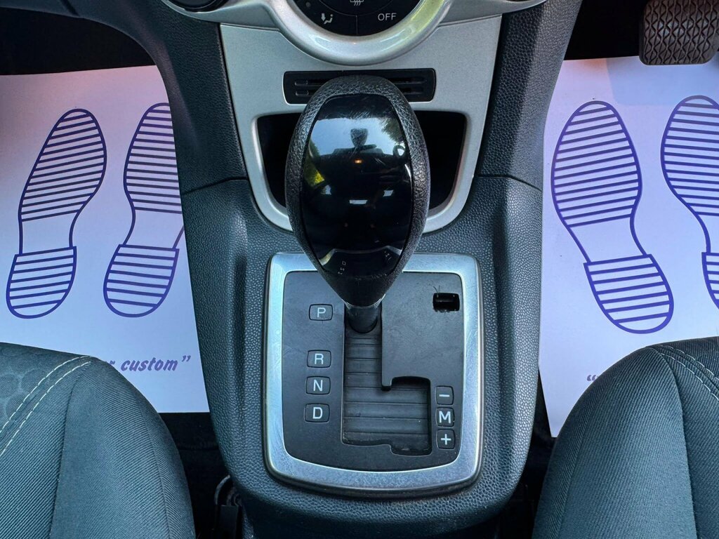 Ford Fiesta 1.25 Zetec 82 Silver #11