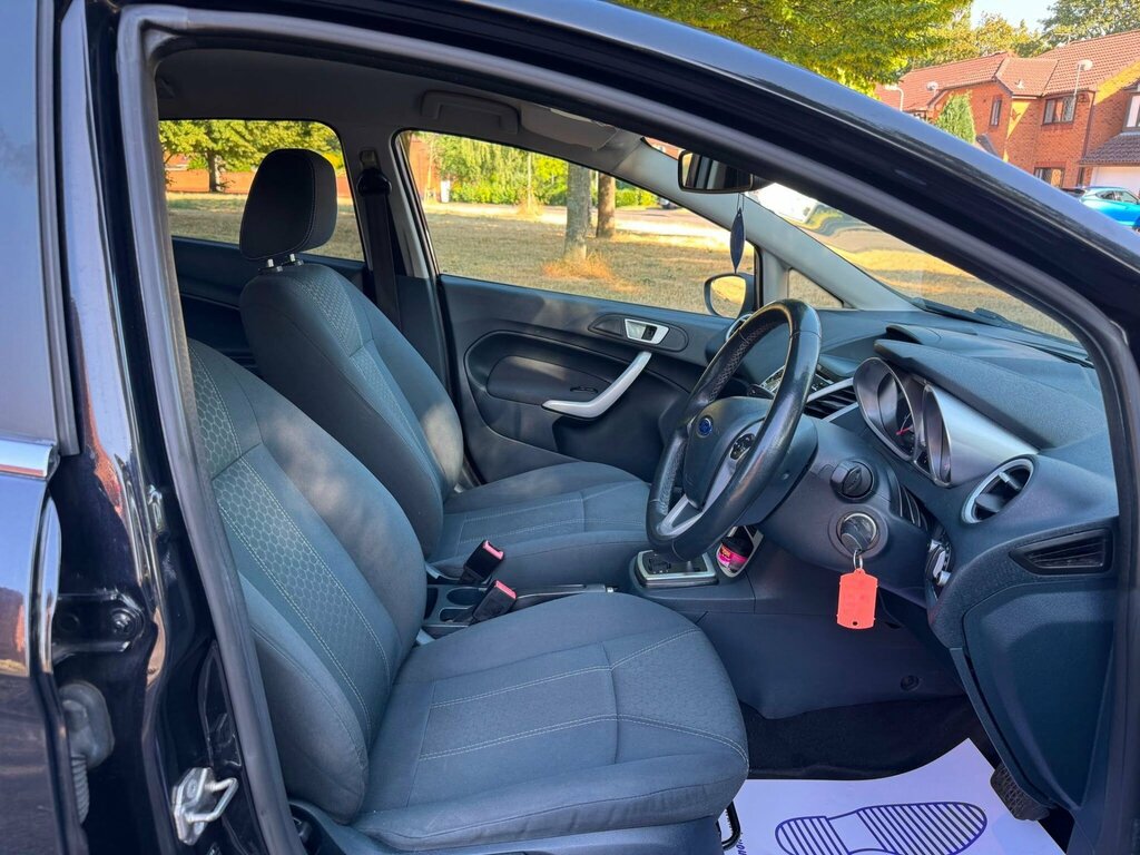 Ford Fiesta 1.25 Zetec 82 Silver #20