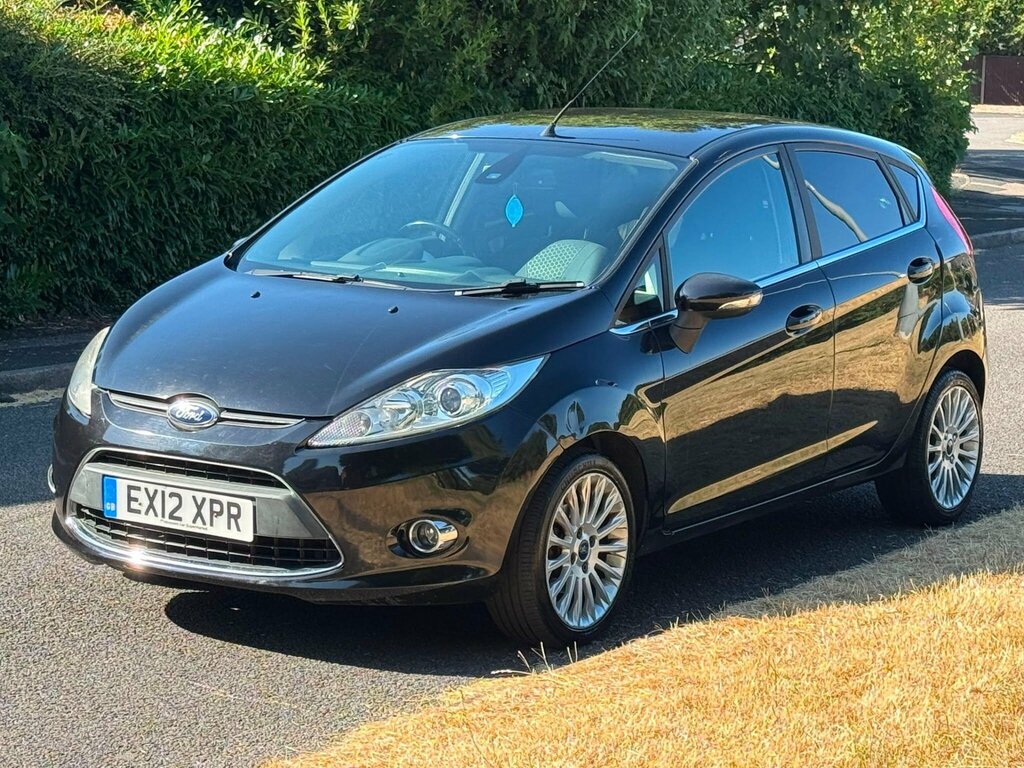 Ford Fiesta 1.4 Titanium Black #2