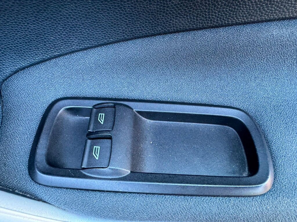 Ford Fiesta 1.25 Zetec 82 Silver #28
