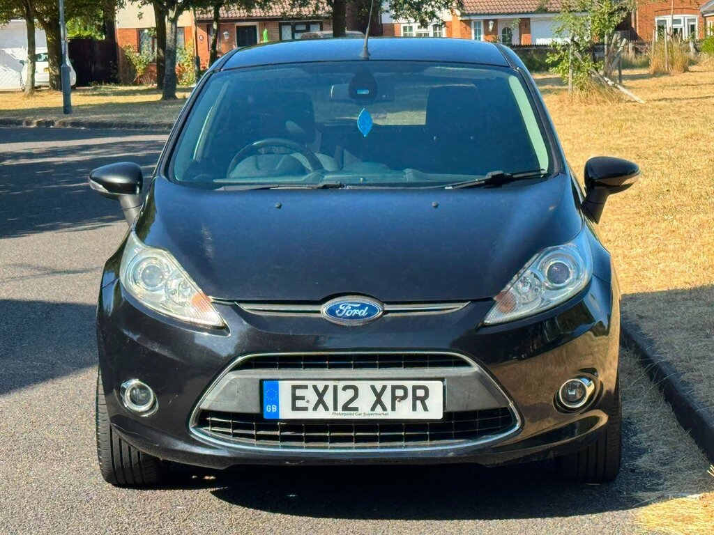 Ford Fiesta 1.25 Zetec 82 Silver #7