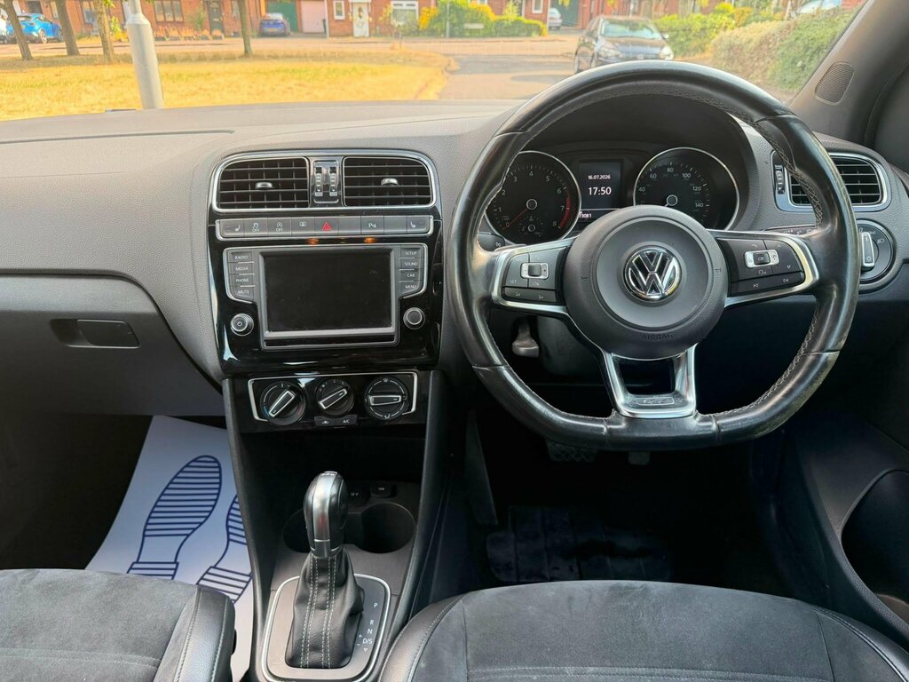 Volkswagen Polo Se Grey #11