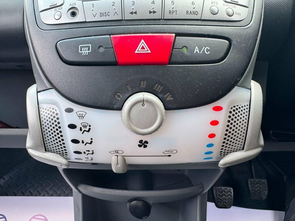 Citroen C1 Hatchback Vtr Plus 1.0 2011 Blue #19