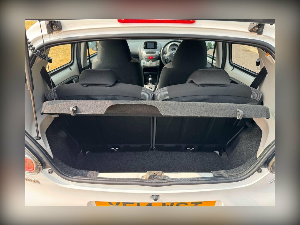 Toyota Aygo Hatchback Orange #9