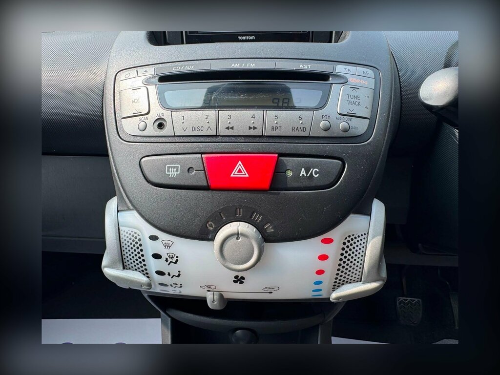 Toyota Aygo Hatchback Orange #15