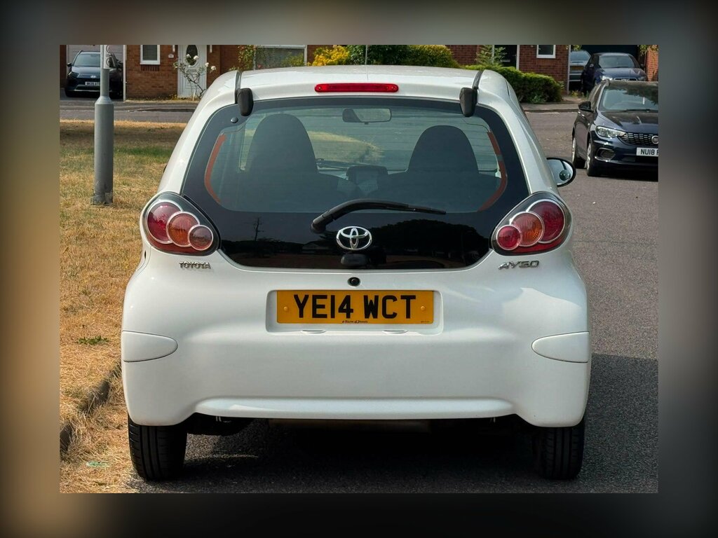Toyota Aygo Hatchback Orange #8