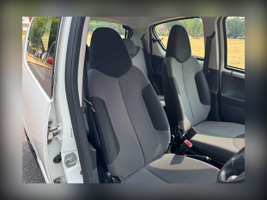 Toyota Aygo Hatchback Orange #16