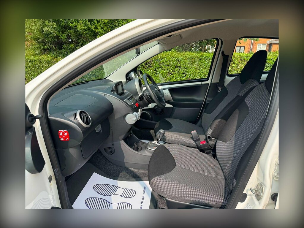 Toyota Aygo Hatchback Orange #19