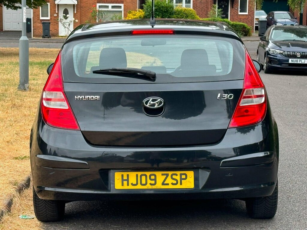 Hyundai I30 1.4 Es 2009 Black #8