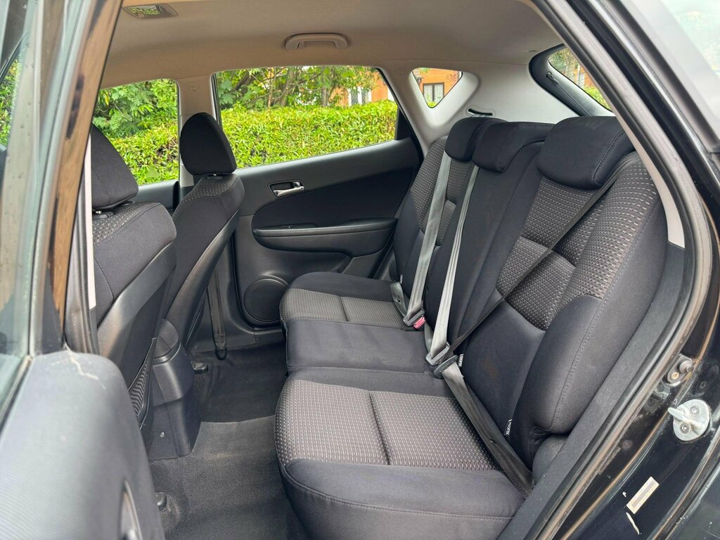 Hyundai I30 1.4 Es 2009 Black #22