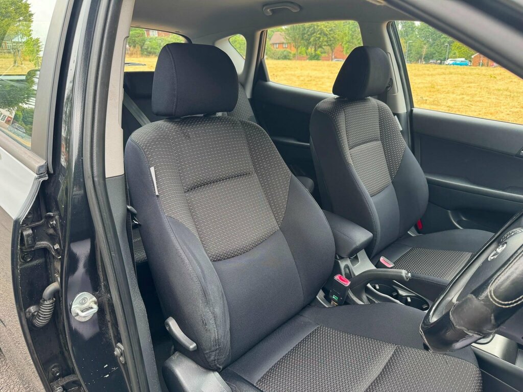 Hyundai I30 1.4 Es 2009 Black #16