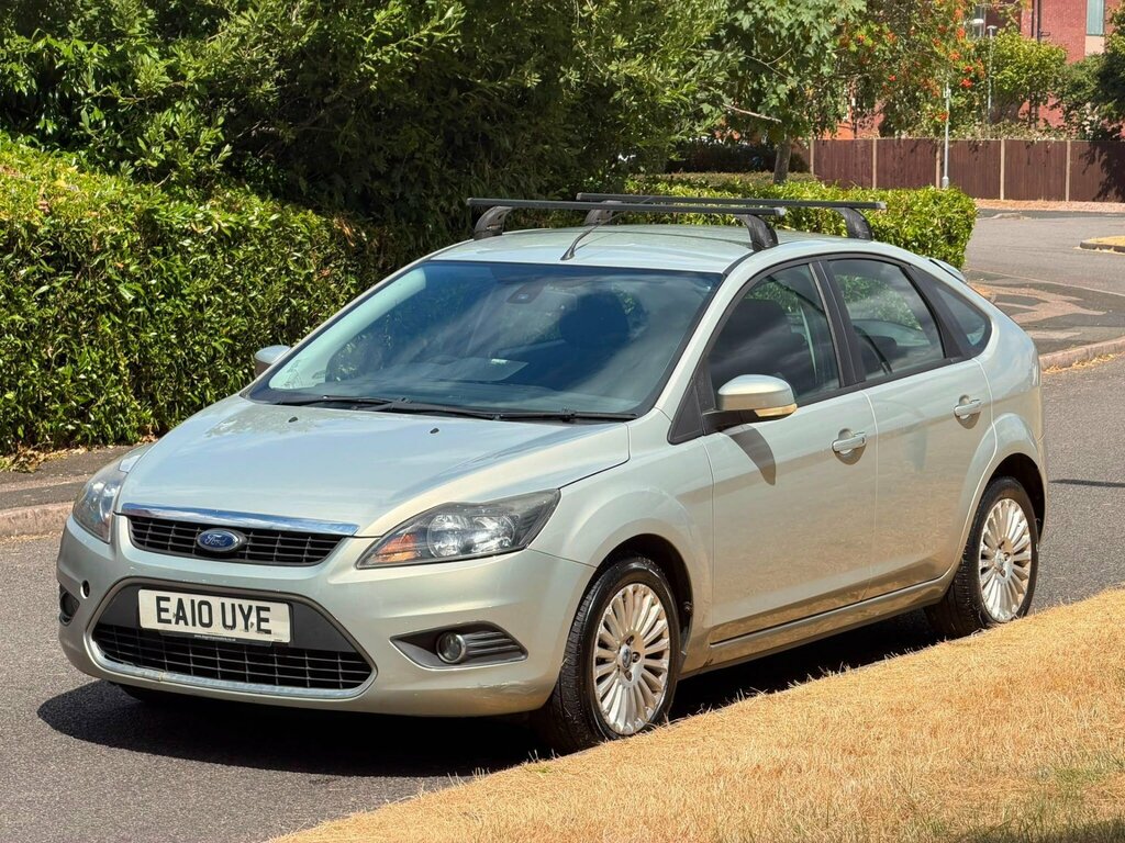 Ford Focus 1.6 Titanium Gold #2