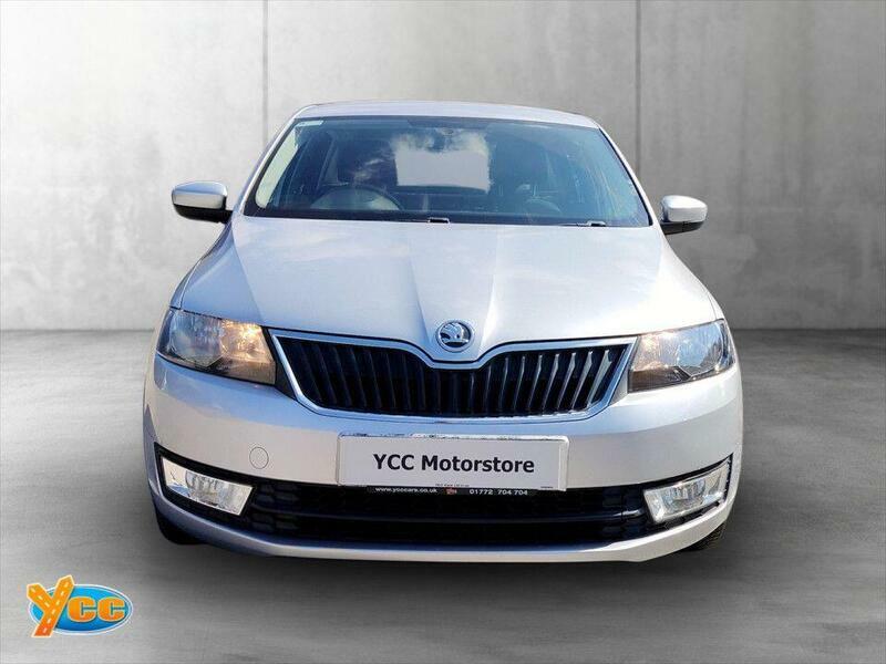 Skoda Rapid Spaceback 1.2 Tsi Se Hatchback Euro 5 86 Silver #2