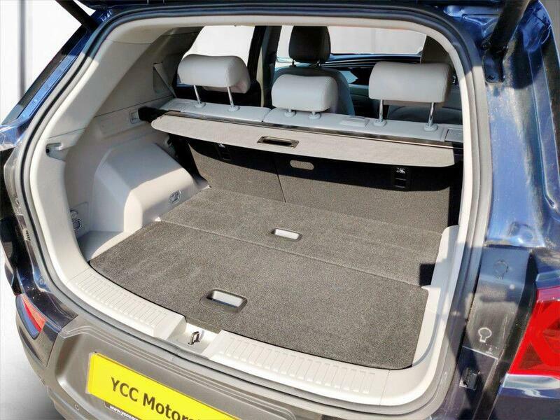 SsangYong Korando Ultimate White #18