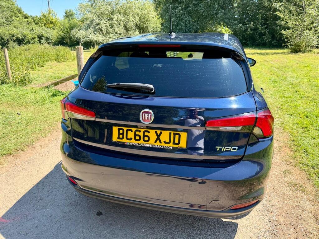 Fiat Tipo Easy Plus Black #10