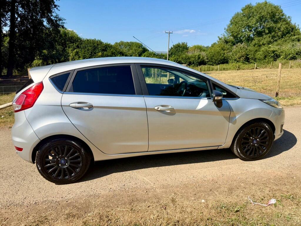 Ford Fiesta 1.5 Tdci Titanium Euro 5 2014 WA14XTK Silver #5