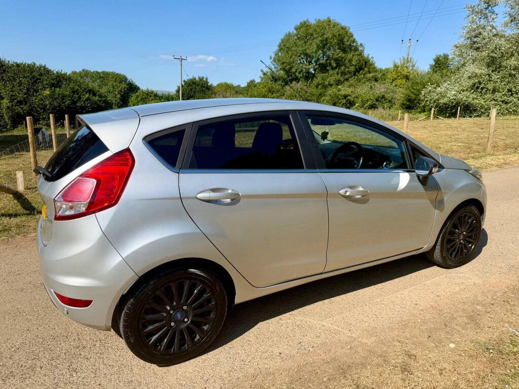 Ford Fiesta 1.5 Tdci Titanium Euro 5 2014 WA14XTK Silver #6