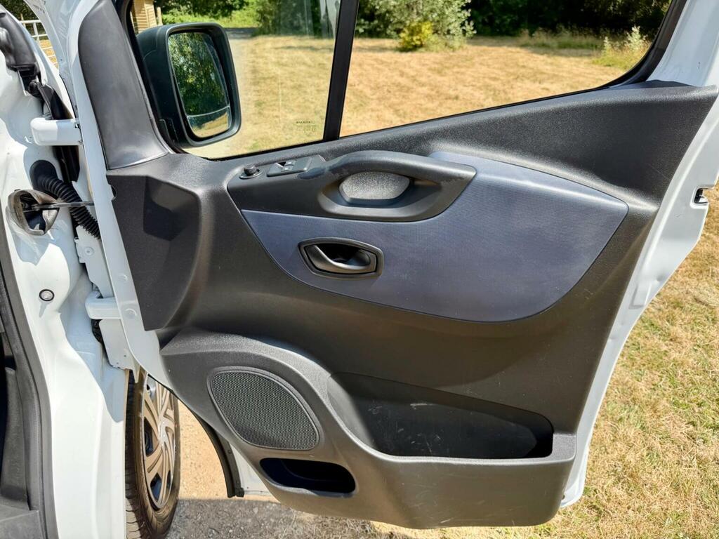 Vauxhall Vivaro 1.6 Cdti 2900 Biturbo Ecoflex Combi Van Double Cab Silver #27