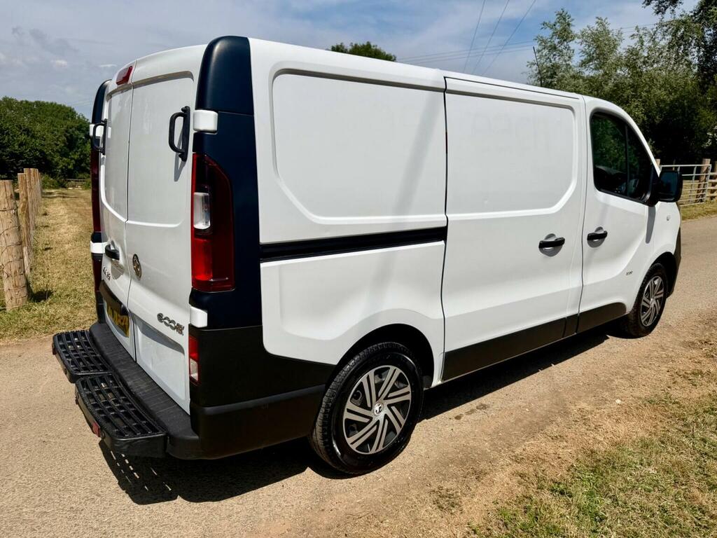 Vauxhall Vivaro 1.6 Cdti 2900 Biturbo Ecoflex Combi Van Double Cab Silver #10
