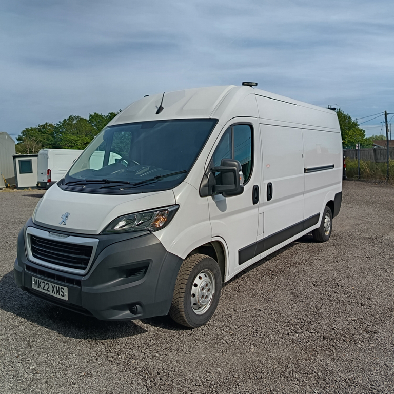 Peugeot Boxer Bluehdi 335 L3h2 Professional Pv