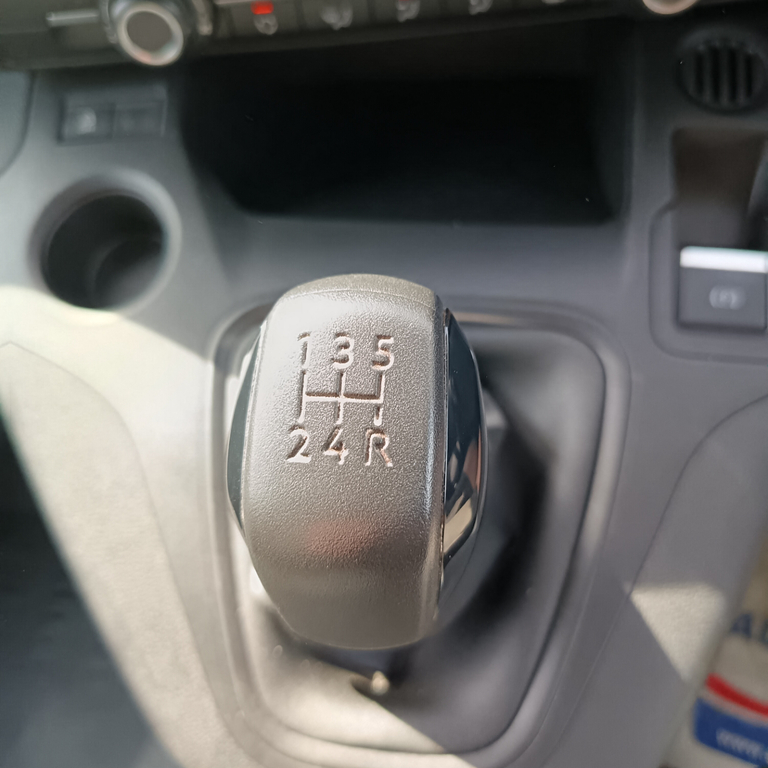 Peugeot Partner 650 1.6 Bluehdi 75 Bhp Professional Euro 6 White #17