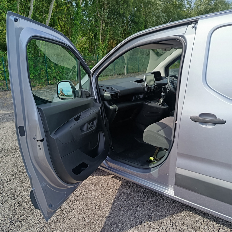 Peugeot Partner 650 1.6 Bluehdi 75 Bhp Professional Euro 6 White #12