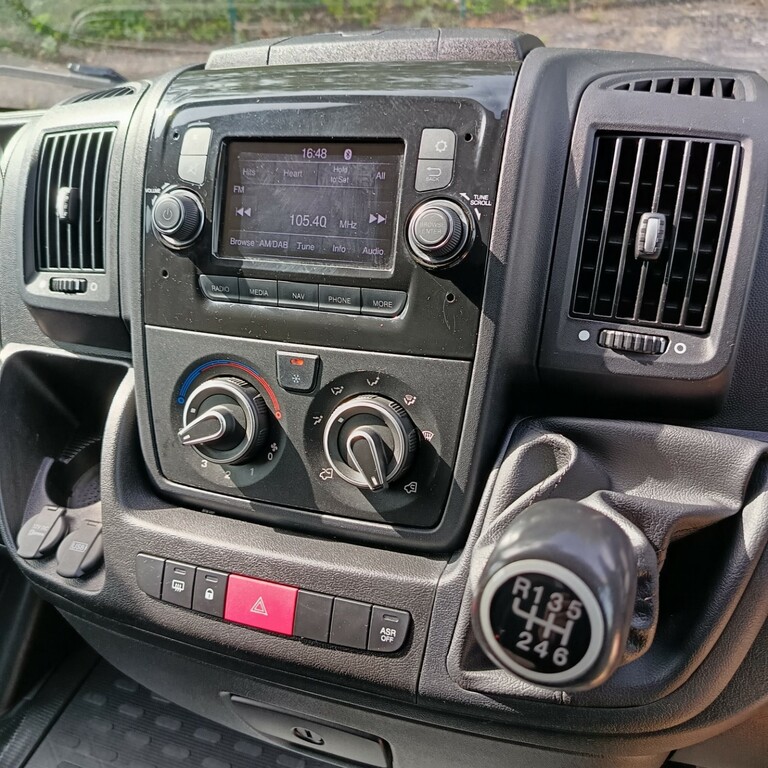 Peugeot Boxer Panel Van White #15