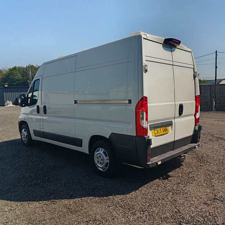 Peugeot Boxer Diesel White #5