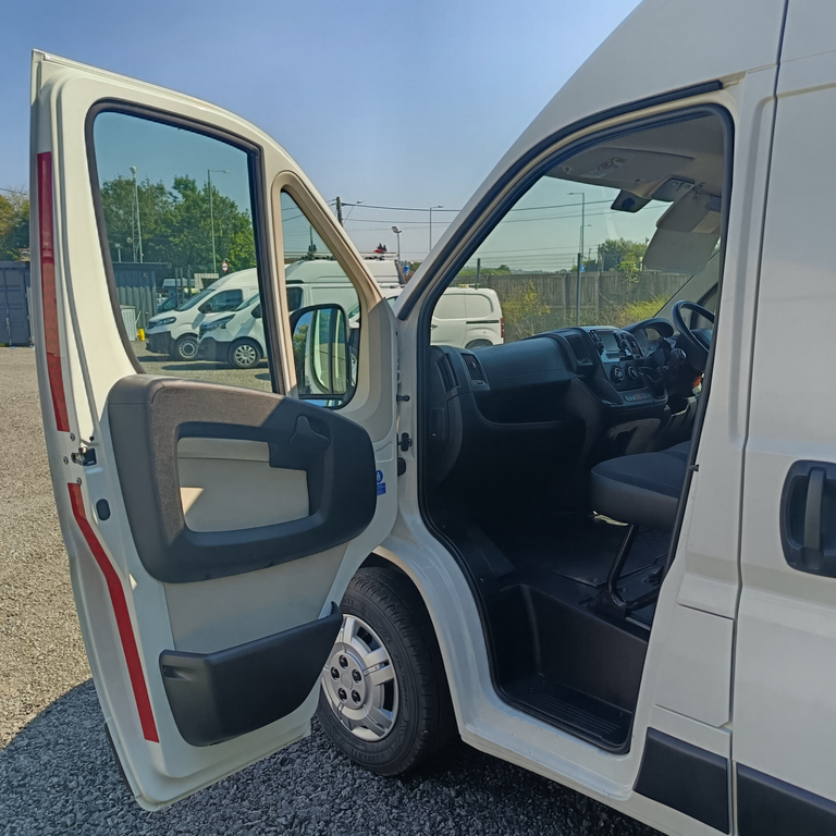 Peugeot Boxer Diesel White #12